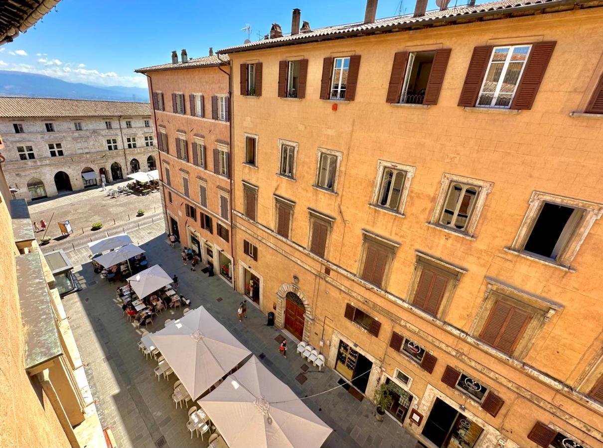 Апартаменты Royal Domus Perugia - Via Mazzini Экстерьер фото